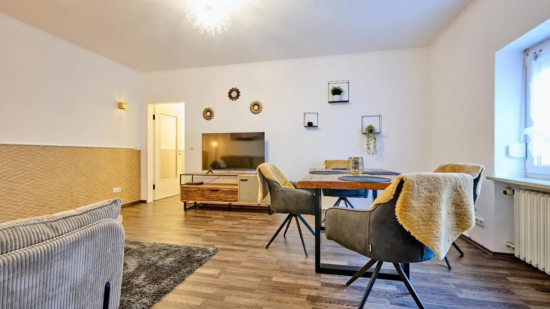 Apartment Apanoxa Homes I Zentral I Geschaefts- Und Monteurswohnung Straubing